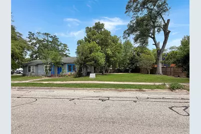 502 E Fayle Street, Baytown, TX 77520 - Photo 11