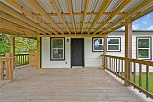 839 Yaupon St, Clute, TX 77531 - Photo 11