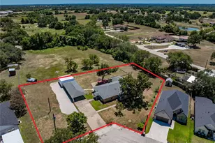 778 E Bellville St, Giddings, TX 78942 - Photo 3