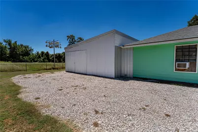 778 E Bellville Street, Giddings, TX 78942 - Photo 29