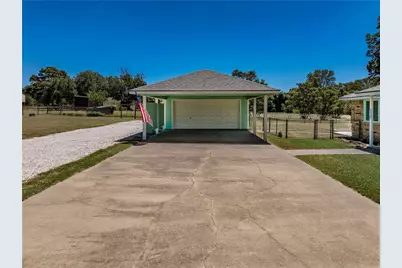 778 E Bellville Street, Giddings, TX 78942 - Photo 27