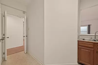 2211 S Braeswood Boulevard #23C, Houston, TX 77030 - Photo 13