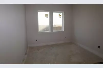12143 Canal View Boulevard, Mont Belvieu, TX 77523 - Photo 9