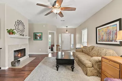 2207 Tarrytown Crossing Drive, Conroe, TX 77304 - Photo 9