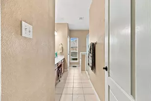 2207 Tarrytown Crossing Dr, Conroe, TX 77304 - Photo 17