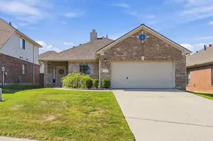 2207 Tarrytown Crossing Dr, Conroe, TX 77304 - Photo 1