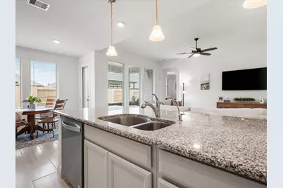 15881 Hayes Market Loop, Conroe, TX 77302 - Photo 11