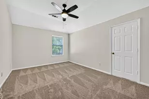 15618 Edgemere Ct, Sugar Land, TX 77498 - Photo 21