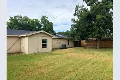 2622 34th Avenue N, Texas City, TX 77590 - Photo 13