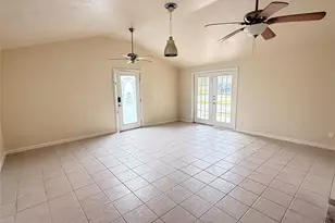 2622 34th Ave N, Texas City, TX 77590 - Photo 5