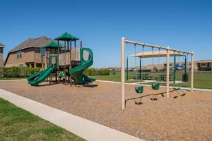 410 Kendall Crest Dr, Alvin, TX 77511 - Photo 17