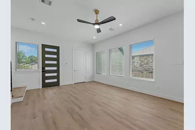 7727 Green Lawn Drive, Houston, TX 77088 - Photo 9