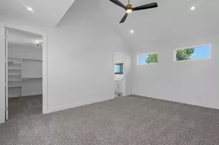 7727 Green Lawn Dr, Houston, TX 77088 - Photo 13