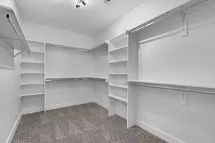 7727 Green Lawn Dr, Houston, TX 77088 - Photo 15