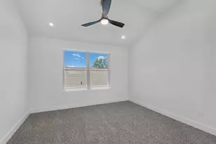7727 Green Lawn Dr, Houston, TX 77088 - Photo 23