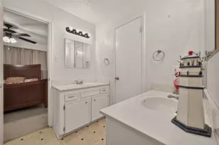 2016 Meadow Ln, Richmond, TX 77469 - Photo 23