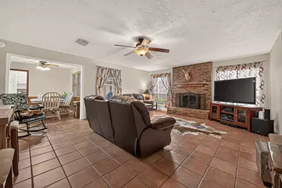 2016 Meadow Lane, Richmond, TX 77469 - Photo 3