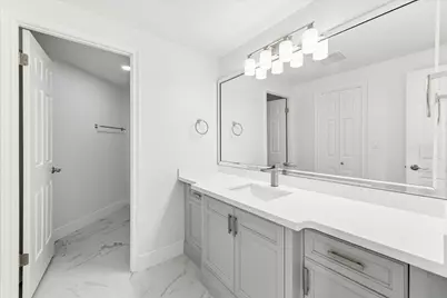 1111 Bering Drive #805, Houston, TX 77057 - Photo 11