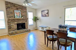 10555 Turtlewood Ct, Houston, TX 77072 - Photo 9