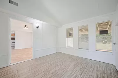 227 N Austin Drive, Angleton, TX 77515 - Photo 31