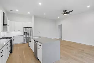 1005 Kern St, Houston, TX 77009 - Photo 7