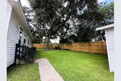 620 First Street, Winnie, TX 77665 - Photo 5