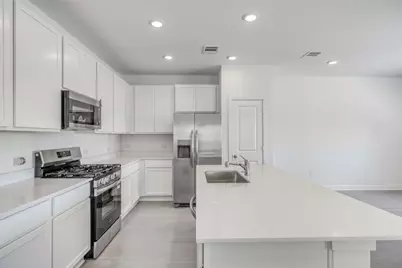 2160 Salinas Drive, Rosharon, TX 77583 - Photo 7