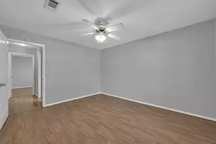 27121 Wells Ln, Oak Ridge North, TX 77385 - Photo 23