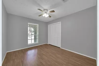 27121 Wells Lane, Oak Ridge North, TX 77385 - Photo 17