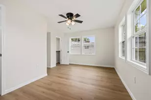 1127 Harris Way, Galveston, TX 77551 - Photo 9