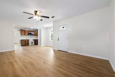 1127 Harris Way, Galveston, TX 77551 - Photo 7