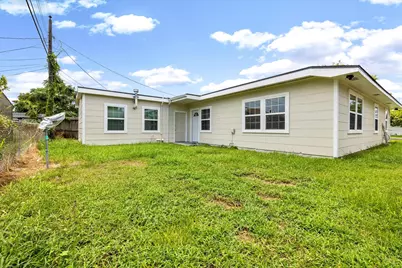 1127 Harris Way, Galveston, TX 77551 - Photo 15