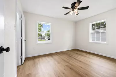 1127 Harris Way, Galveston, TX 77551 - Photo 13