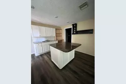 6908 Larkstone Street, Houston, TX 77028 - Photo 15