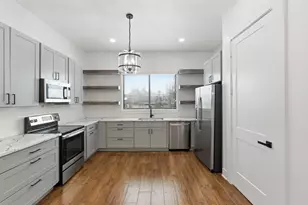 3034 Wayne St, Houston, TX 77026 - Photo 5