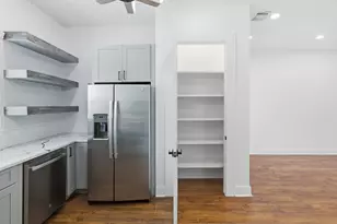 3034 Wayne St, Houston, TX 77026 - Photo 9