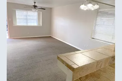 10122 Shadow Wood Drive #23, Houston, TX 77043 - Photo 7