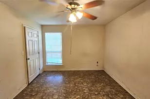 2311 12th Ave, La Marque, TX 77568 - Photo 7