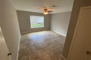 10946 Bexley Dr, Houston, TX 77099 - Photo 11