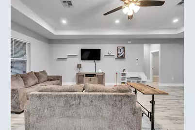 24 County Road 2293, Cleveland, TX 77327 - Photo 13
