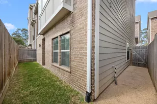 1216 Murrayhill Dr, Houston, TX 77043 - Photo 27