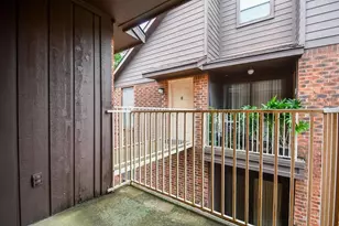 3150 Walnut Bend Ln, Houston, TX 77042 - Photo 7