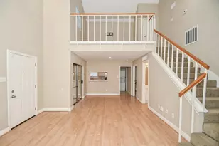 3150 Walnut Bend Ln, Houston, TX 77042 - Photo 3