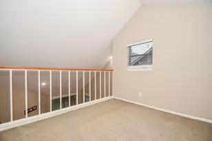 3150 Walnut Bend Ln, Houston, TX 77042 - Photo 17