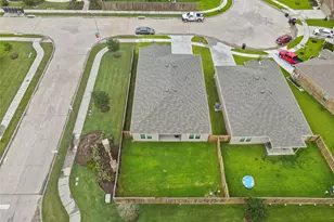 3111 Freiberger Ln, Alvin, TX 77511 - Photo 5