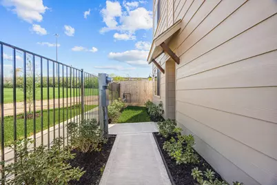 2810 Mills Street, Houston, TX 77026 - Photo 27