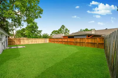 13114 Ensley Wood Drive, Houston, TX 77082 - Photo 25