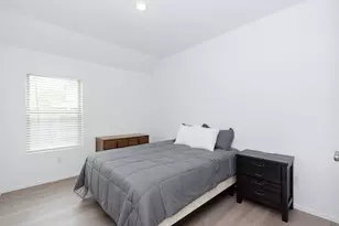 9919 Summer Peony Ct, Baytown, TX 77521 - Photo 13