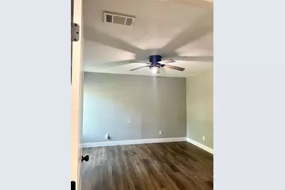 7418 Thurow Street, Houston, TX 77087 - Photo 7