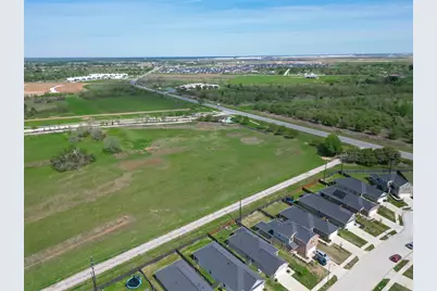 7446 French Quarter Court, Fulshear, TX 77441 - Photo 33